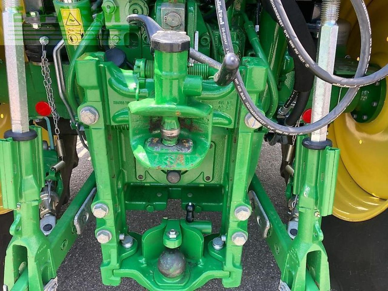 Трактор John Deere 6100m: фото 11