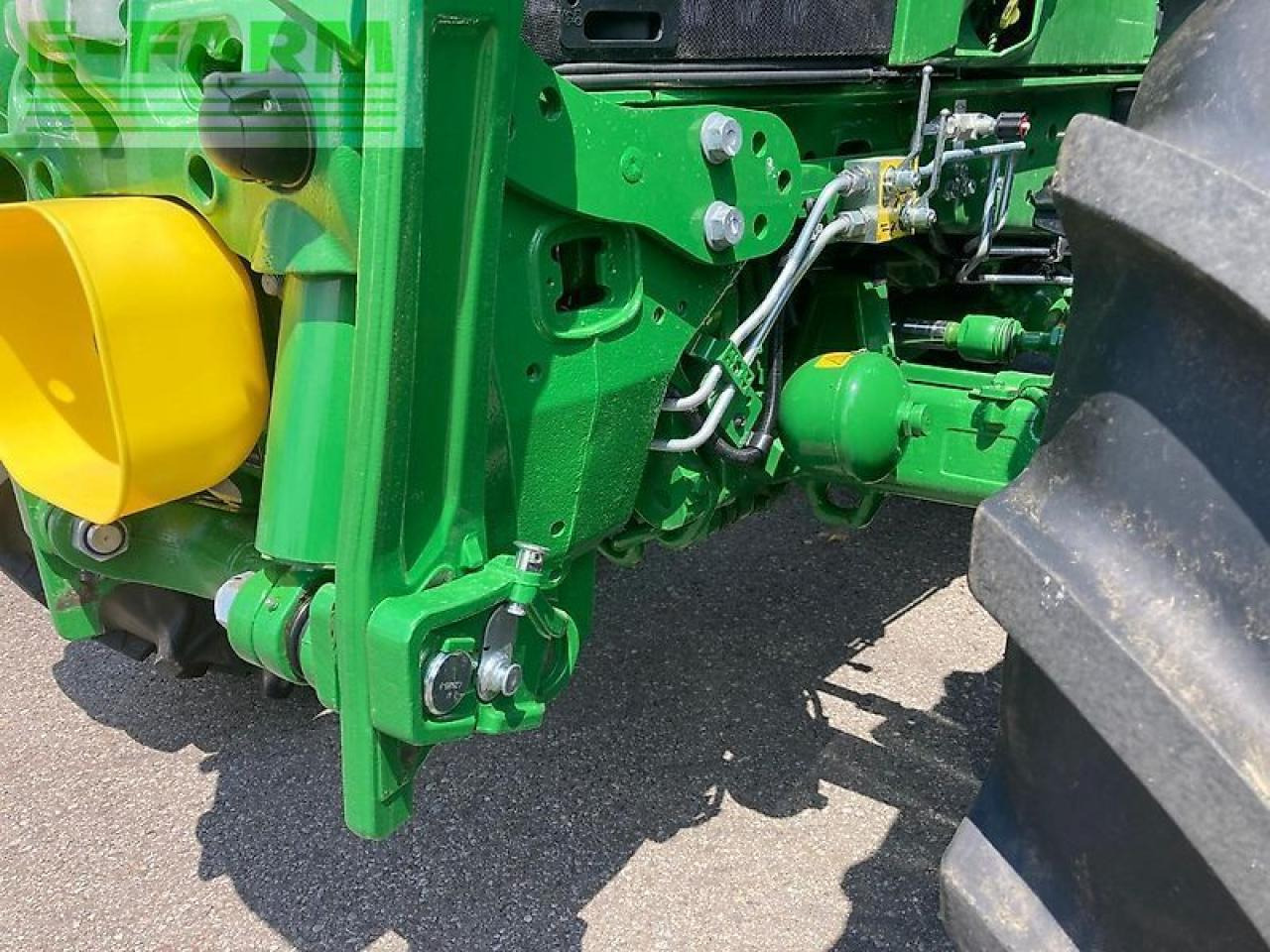 Трактор John Deere 6100m: фото 9