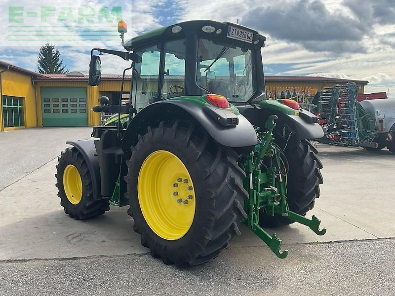John Deere 6120m - Трактор: фото 4 John Deere 6120m - Трактор: фото 4