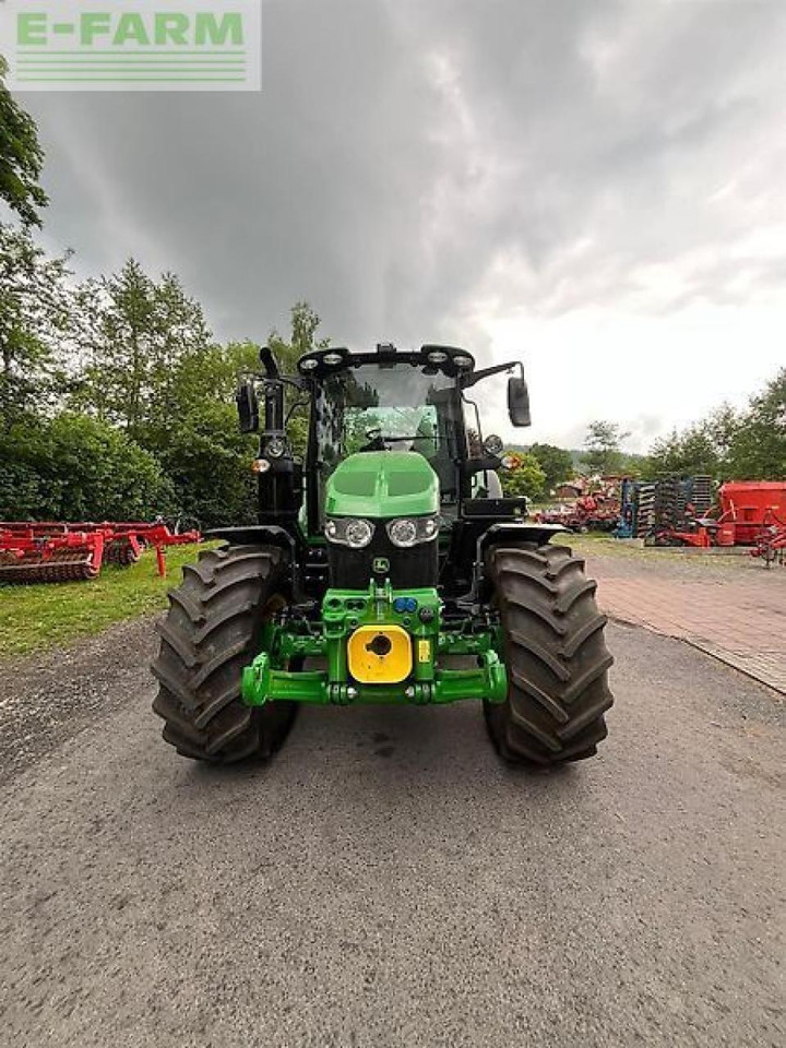 Трактор John Deere 6120m: фото 6