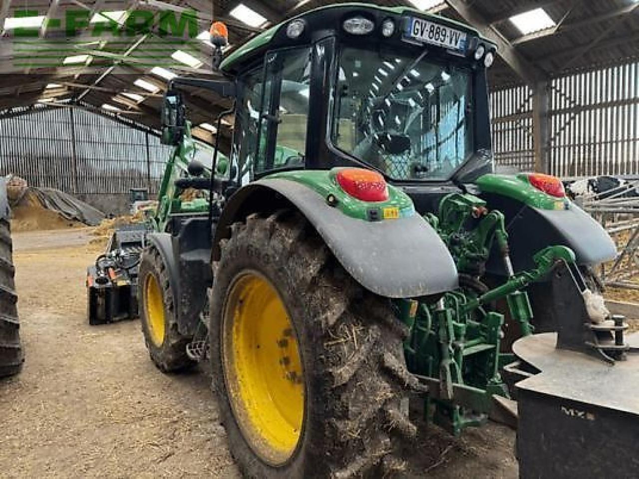 John Deere 6120m - Трактор: фото 2 John Deere 6120m - Трактор: фото 2