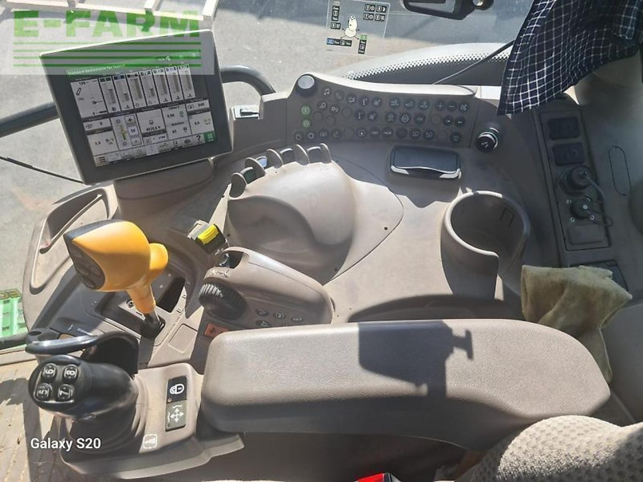 Трактор John Deere 6130r: фото 7 Трактор John Deere 6130r: фото 7