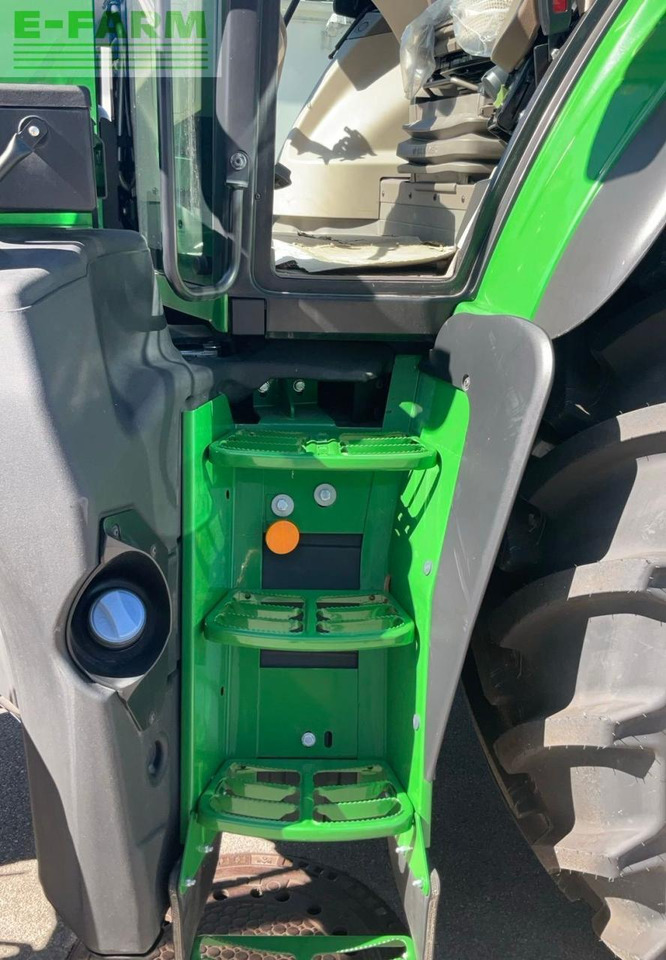 Трактор John Deere 6175 M: фото 16