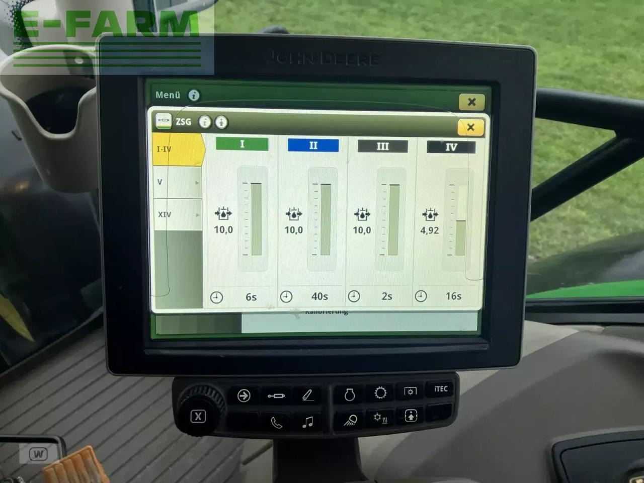 Трактор John Deere 6215r: фото 26