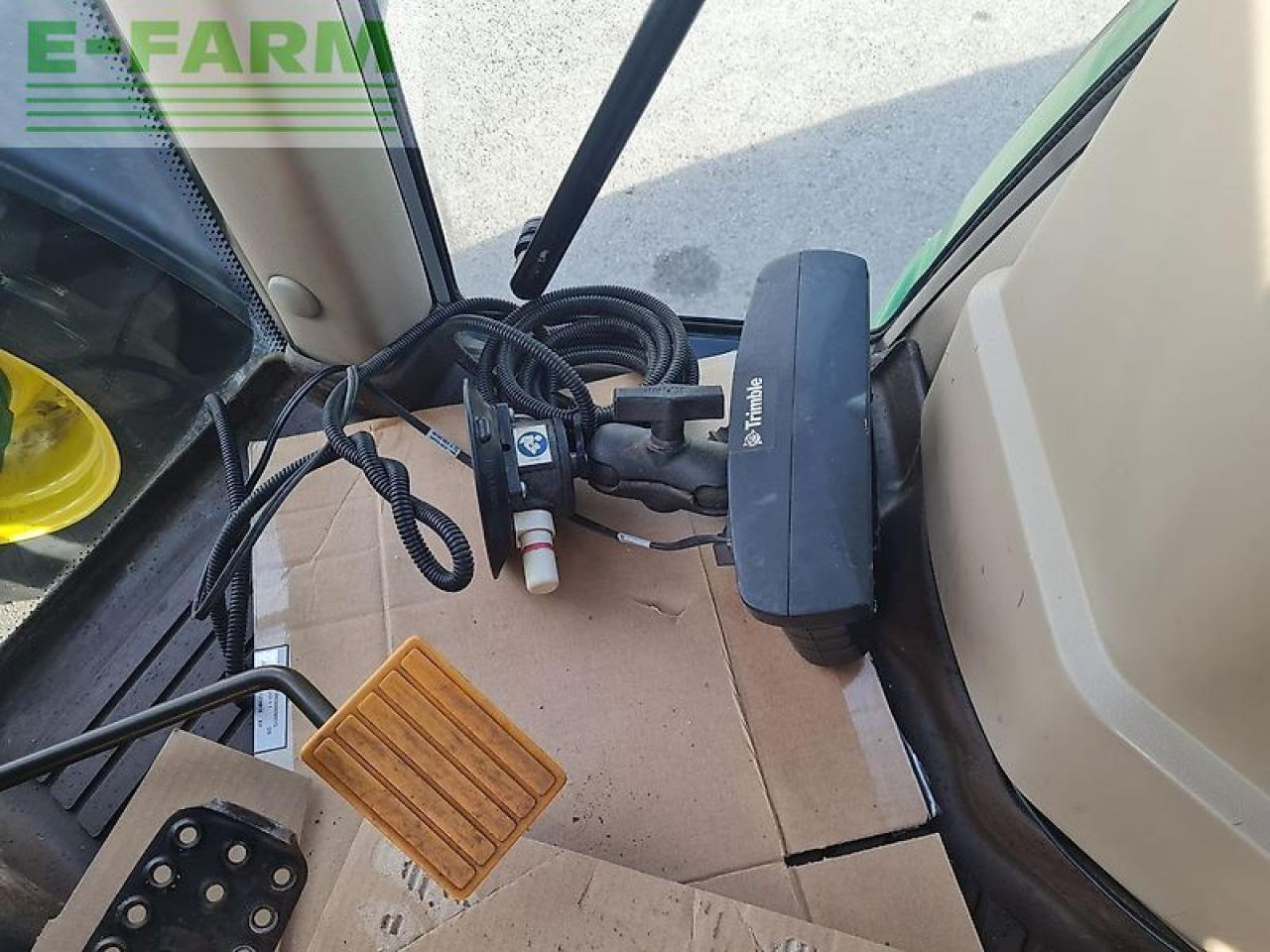 Трактор John Deere 6220 premium: фото 16 Трактор John Deere 6220 premium: фото 16