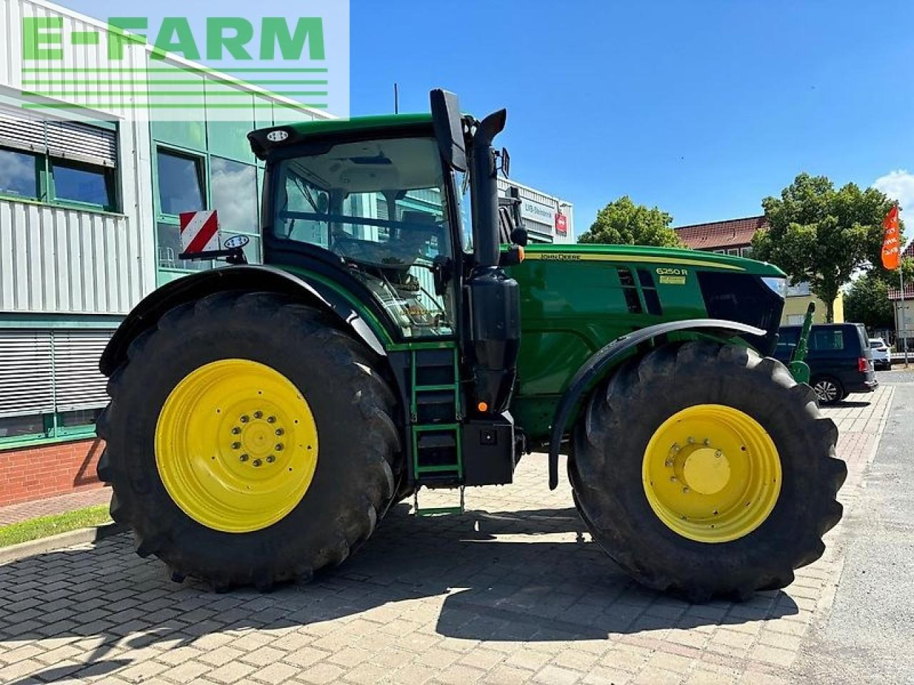 Трактор John Deere 6250r: фото 6 Трактор John Deere 6250r: фото 6