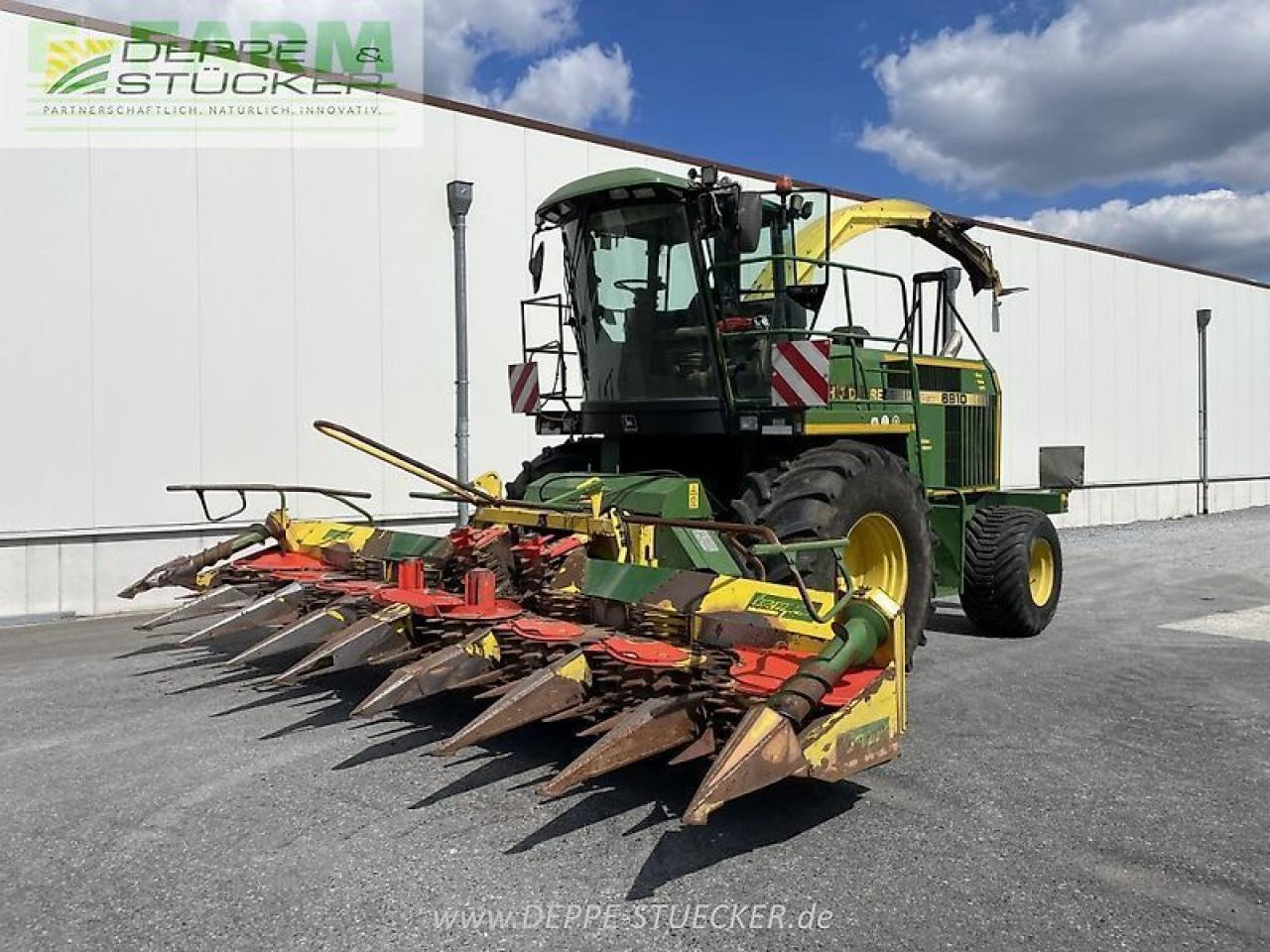 John Deere 6810 - Трактор: фото 1 John Deere 6810 - Трактор: фото 1