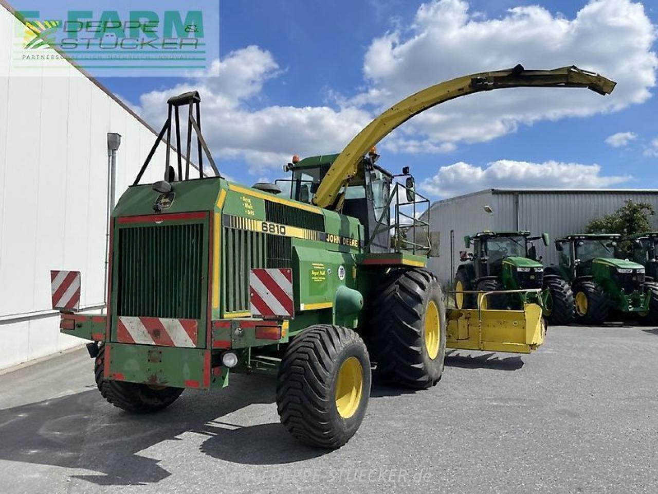 John Deere 6810 - Трактор: фото 4 John Deere 6810 - Трактор: фото 4