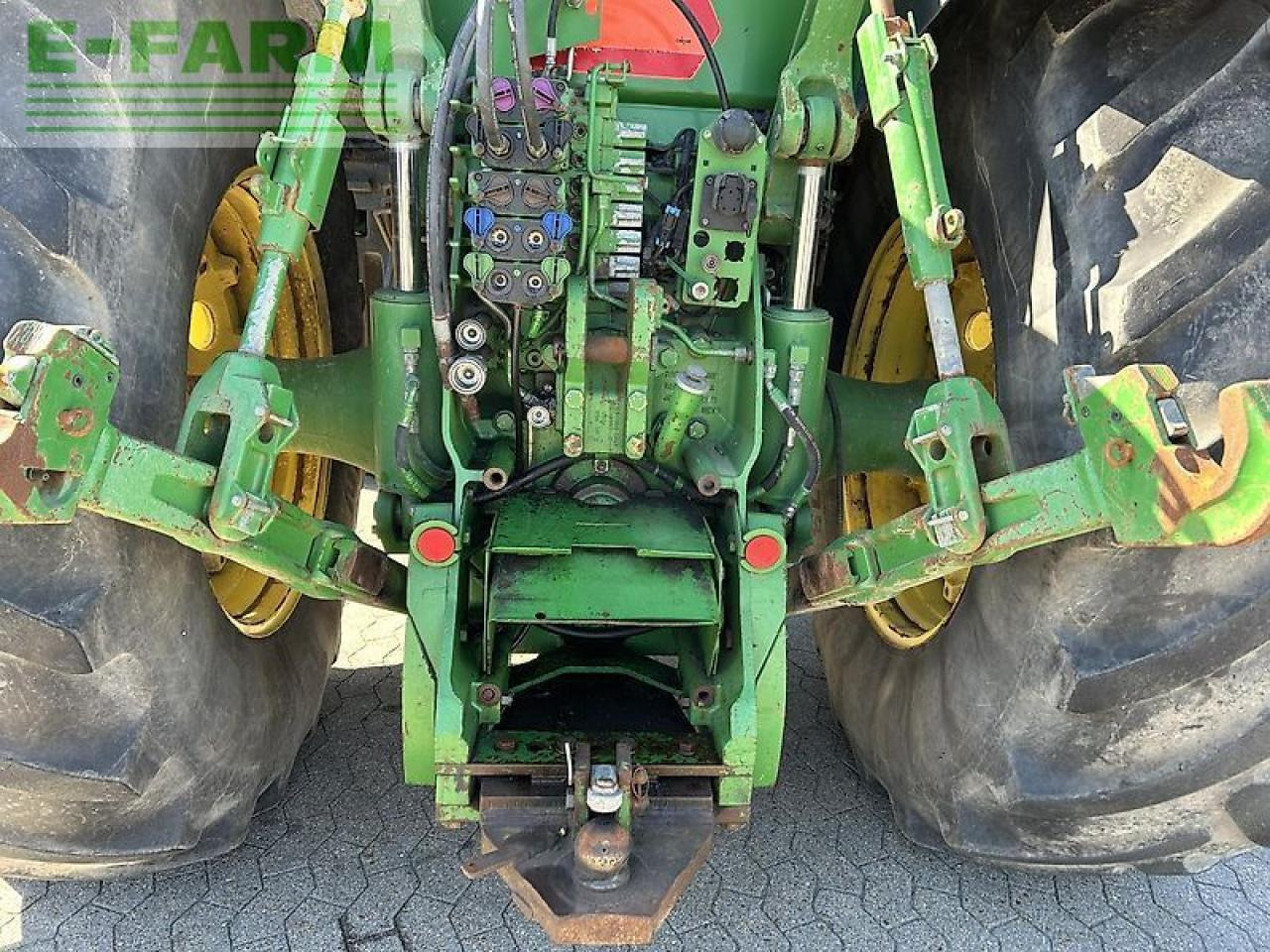 Трактор John Deere 8360r: фото 6