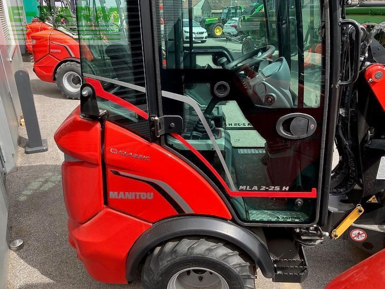 Компактный фронтальный погрузчик Manitou mla2-25: фото 9
