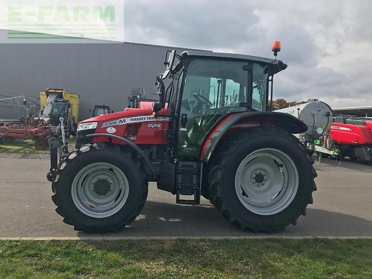 Трактор Massey Ferguson mf 5709 m dyna-4: фото 8 Трактор Massey Ferguson mf 5709 m dyna-4: фото 8