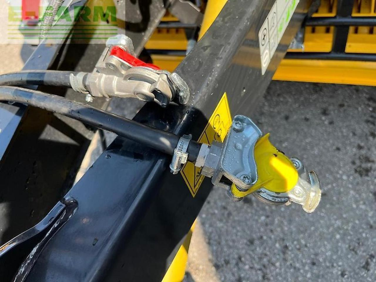 Пресс-подборщик тюковый New Holland pro belt 190: фото 17 Пресс-подборщик тюковый New Holland pro belt 190: фото 17