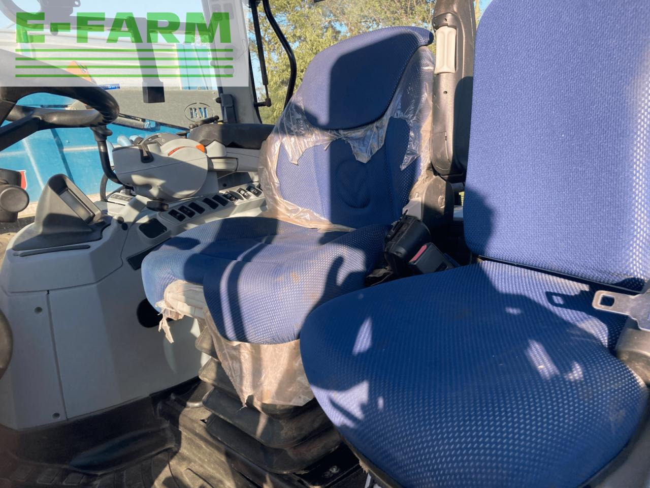 New Holland t7.165s range command s5 S - Трактор: фото 5 New Holland t7.165s range command s5 S - Трактор: фото 5