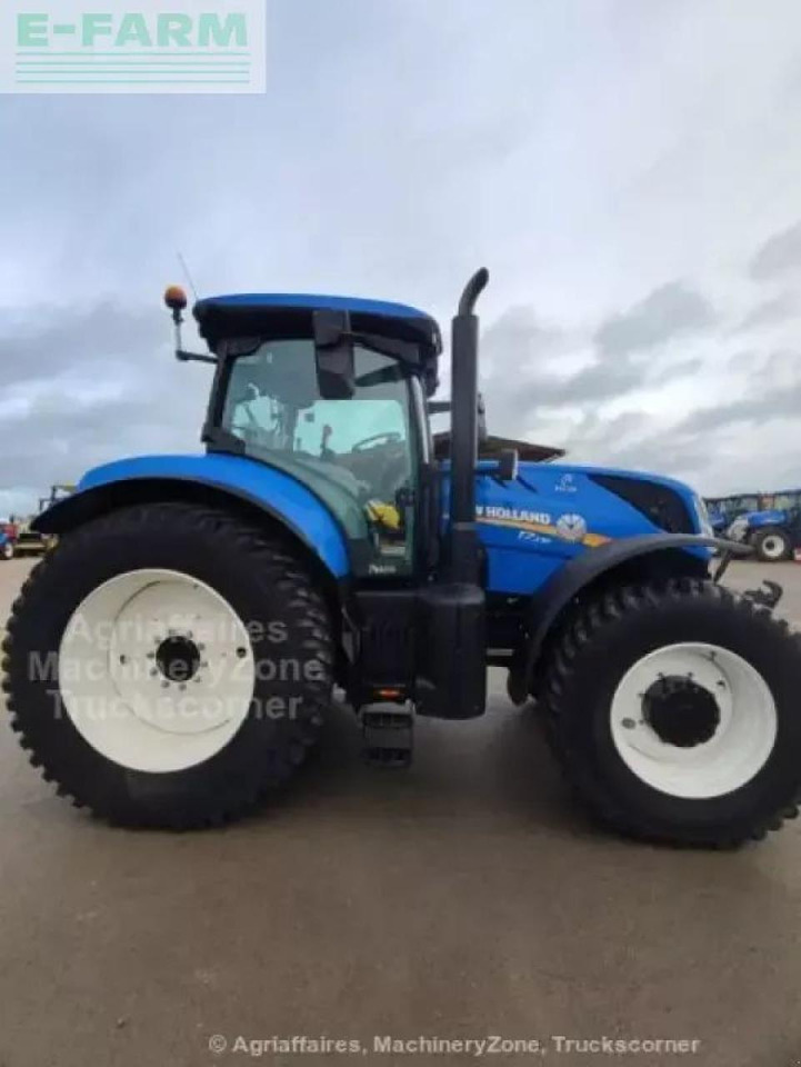 New Holland t7 230 - Трактор: фото 2 New Holland t7 230 - Трактор: фото 2