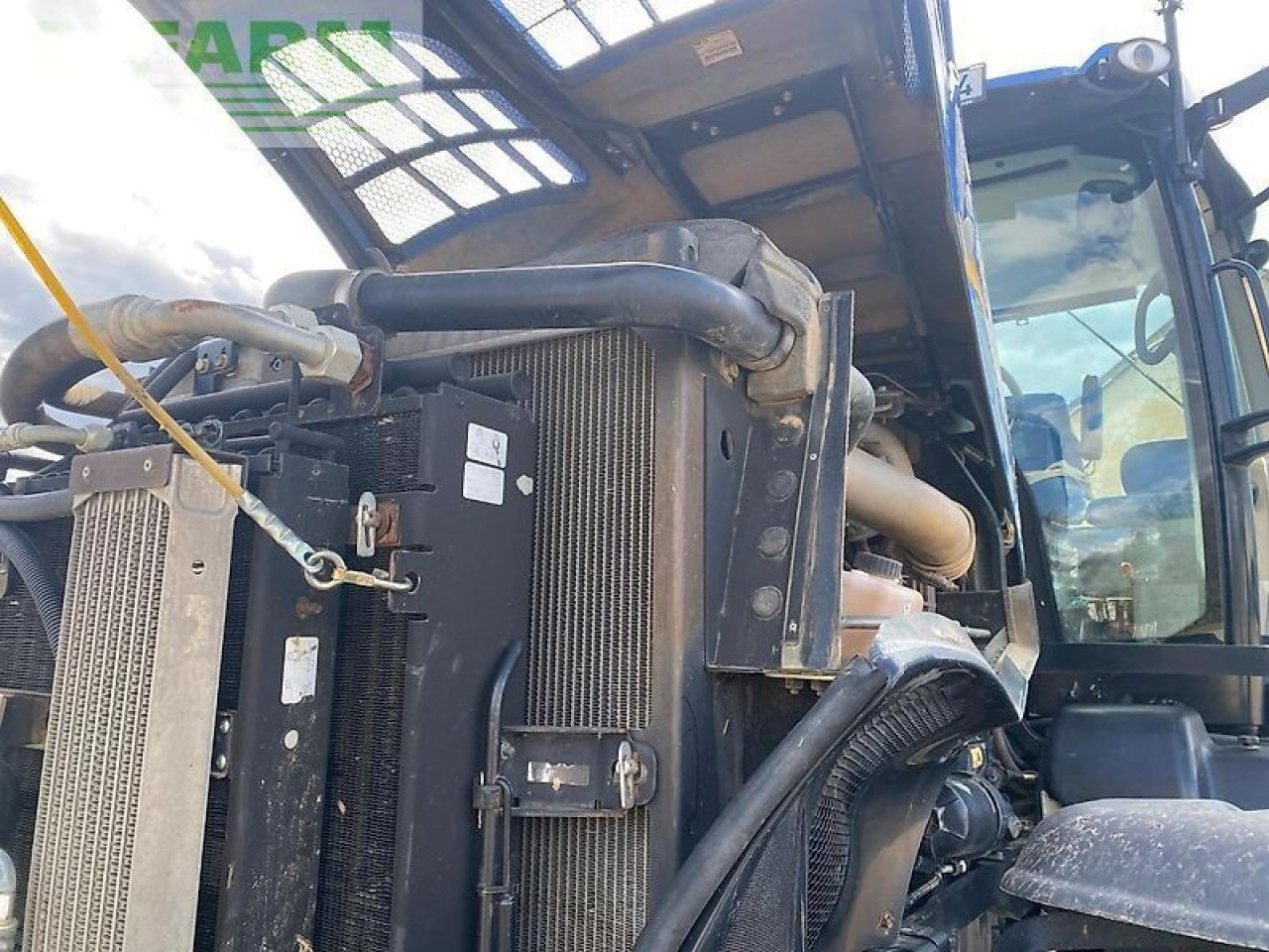 Трактор New Holland t8.390: фото 37