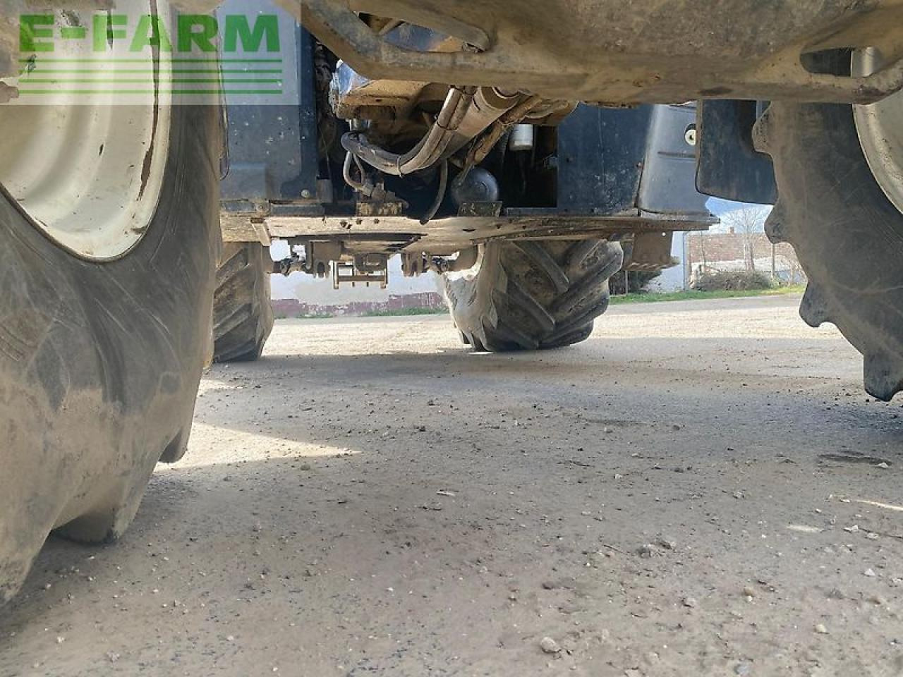 Трактор New Holland t8.390: фото 33
