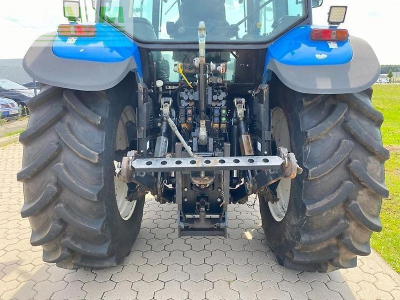 Трактор New Holland tm 155: фото 6
