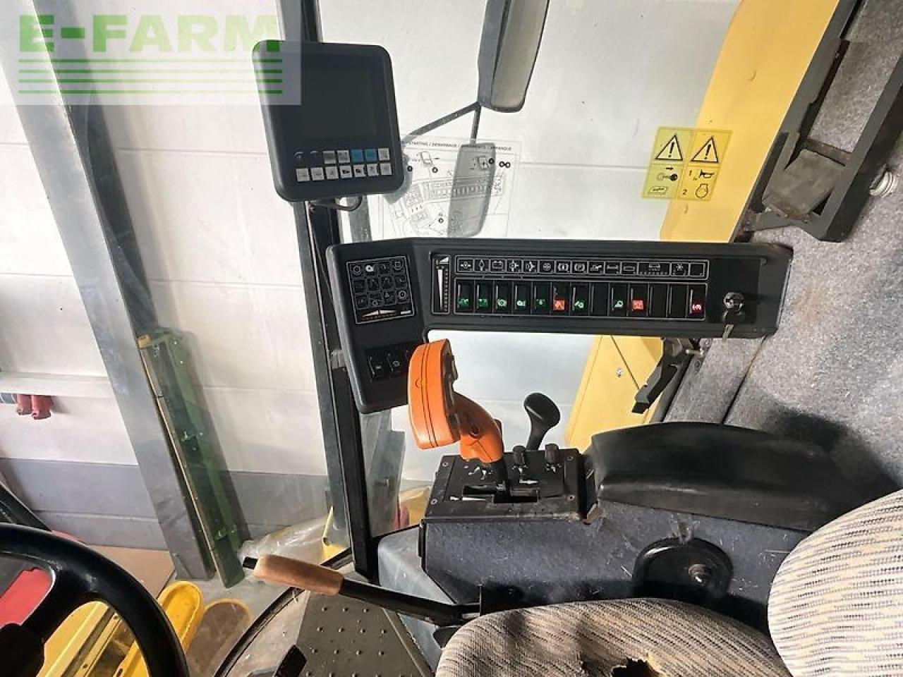 Зерноуборочный комбайн New Holland tx 65: фото 7