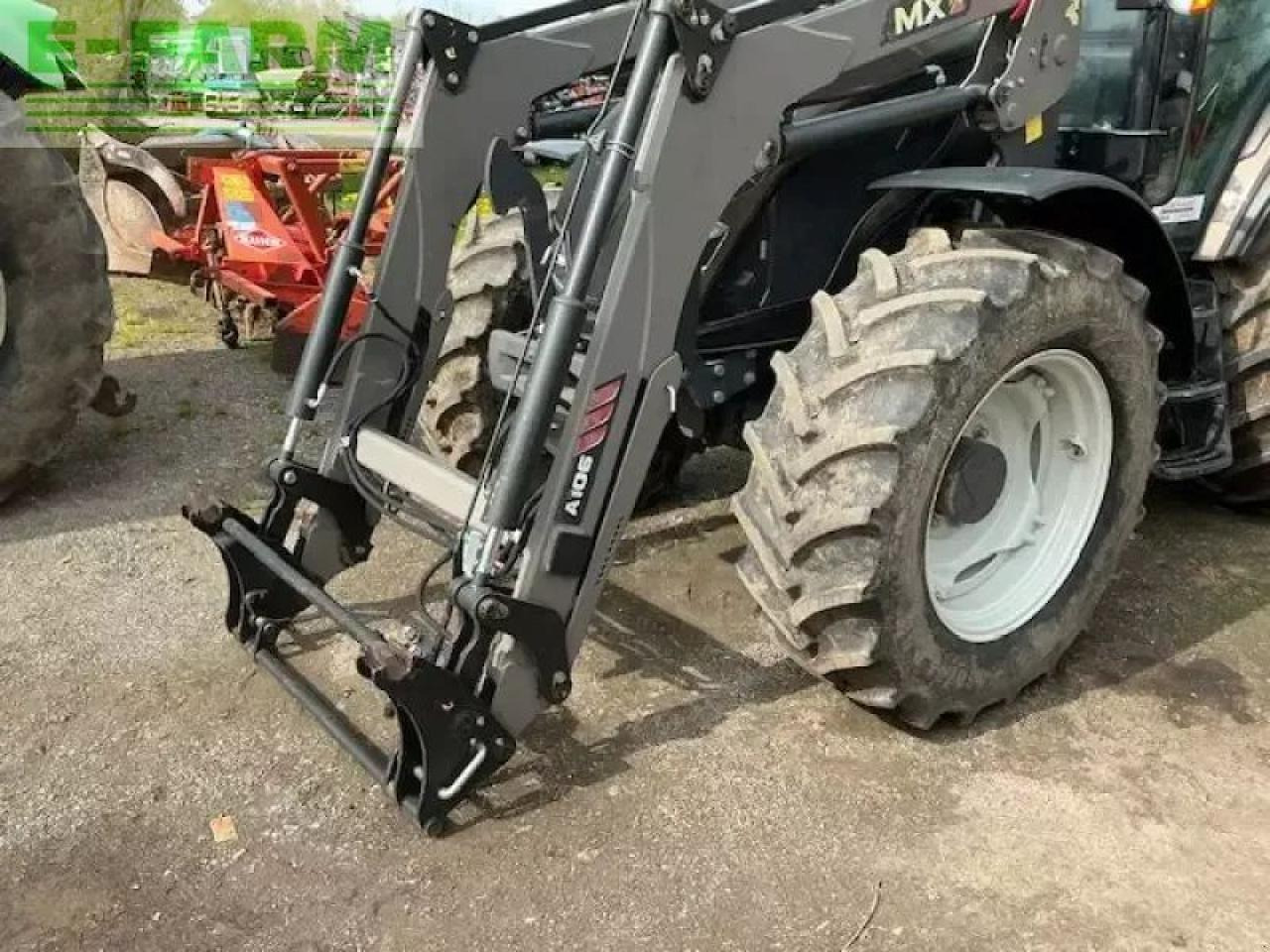 Трактор Valtra a105: фото 9