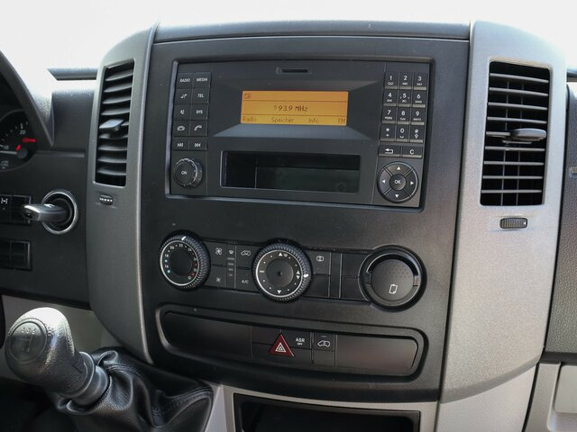 MERCEDES-BENZ Sprinter 316CDI Pritsche,Allrad,Klima... - Малотоннажный бортовой грузовик: фото 3 MERCEDES-BENZ Sprinter 316CDI Pritsche,Allrad,Klima... - Малотоннажный бортовой грузовик: фото 3