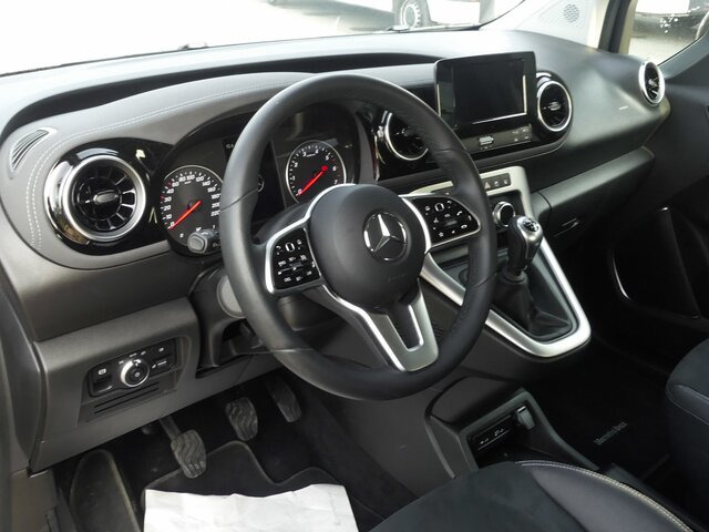 MERCEDES-BENZ T 180 Progressive,MBUX,LED,Navi,Kamera,Tempomat... - Пассажирский фургон: фото 4 MERCEDES-BENZ T 180 Progressive,MBUX,LED,Navi,Kamera,Tempomat... - Пассажирский фургон: фото 4