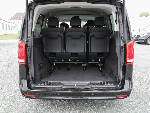 MERCEDES-BENZ V 300 Avantgarde Extralang,2xSchiebetür elektr.... - Микроавтобус, Пассажирский фургон: фото 2 MERCEDES-BENZ V 300 Avantgarde Extralang,2xSchiebetür elektr.... - Микроавтобус, Пассажирский фургон: фото 2