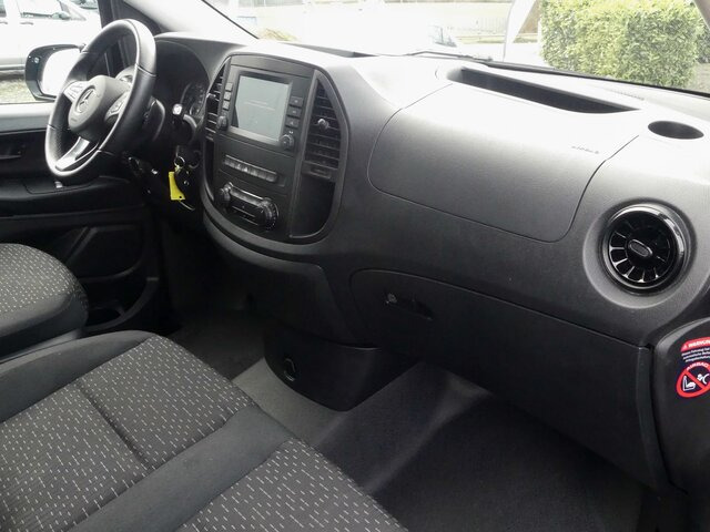 MERCEDES-BENZ Vito 116CDI lang,TourerPro,2xKlima,9Sitze,Kamera - Пассажирский фургон: фото 3 MERCEDES-BENZ Vito 116CDI lang,TourerPro,2xKlima,9Sitze,Kamera - Пассажирский фургон: фото 3