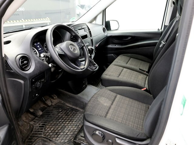 MERCEDES-BENZ Vito114CDI KA lang ,Klima,Sortimo Regalsystem... - Легковой фургон: фото 2 MERCEDES-BENZ Vito114CDI KA lang ,Klima,Sortimo Regalsystem... - Легковой фургон: фото 2