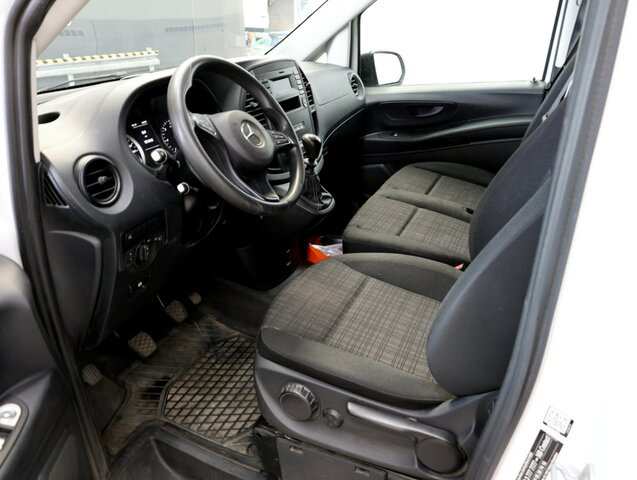 MERCEDES-BENZ Vito114CDI KA lang ,Klima,Sortimo Regalsystem... - Легковой фургон: фото 2 MERCEDES-BENZ Vito114CDI KA lang ,Klima,Sortimo Regalsystem... - Легковой фургон: фото 2