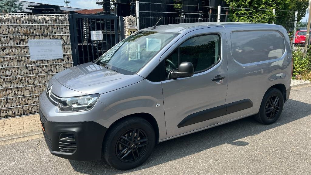 Citroën Berlingo 1.5 Blue HDI, Kasten, 8 Reifen, Klima - Фургон с закрытым кузовом: фото 2 Citroën Berlingo 1.5 Blue HDI, Kasten, 8 Reifen, Klima - Фургон с закрытым кузовом: фото 2
