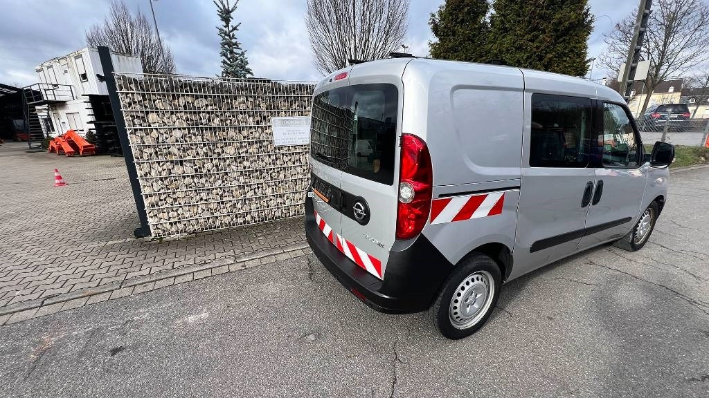Opel Combo 1.3, Kasten, Transporter, Werkstattschränke - Фургон с закрытым кузовом: фото 3 Opel Combo 1.3, Kasten, Transporter, Werkstattschränke - Фургон с закрытым кузовом: фото 3