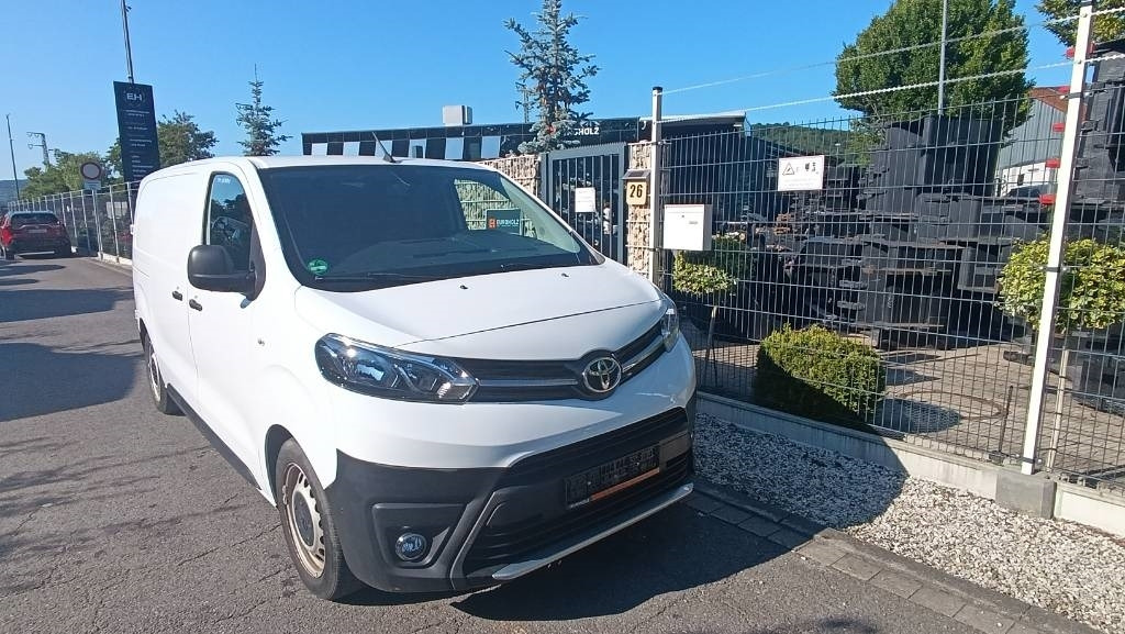 Toyota Proace 1.6 D, Transporter Kasten Schiebetür Klima - Фургон с закрытым кузовом: фото 1 Toyota Proace 1.6 D, Transporter Kasten Schiebetür Klima - Фургон с закрытым кузовом: фото 1