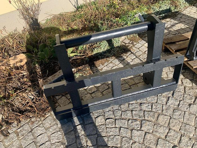 Big Palettengabel 2 t mit Bobcat Teleskoplader Aufnahme - Вилы для Погрузочно-разгрузочной техники: фото 1 Big Palettengabel 2 t mit Bobcat Teleskoplader Aufnahme - Вилы для Погрузочно-разгрузочной техники: фото 1