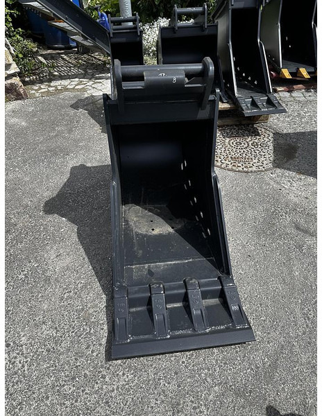 Big Tieflöffel 50cm mit OQ45 Aufnahme - Ковш: фото 1 Big Tieflöffel 50cm mit OQ45 Aufnahme - Ковш: фото 1