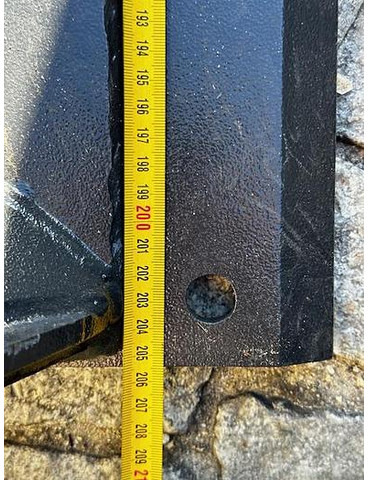 Big Volumenschaufel 200 cm mit Merlo ZM2 Aufnahme - Ковш: фото 3 Big Volumenschaufel 200 cm mit Merlo ZM2 Aufnahme - Ковш: фото 3