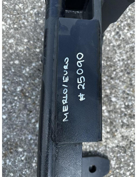 Big Adapter Merlo passend zu Euro Aufnahme - Навесное оборудование: фото 3 Big Adapter Merlo passend zu Euro Aufnahme - Навесное оборудование: фото 3