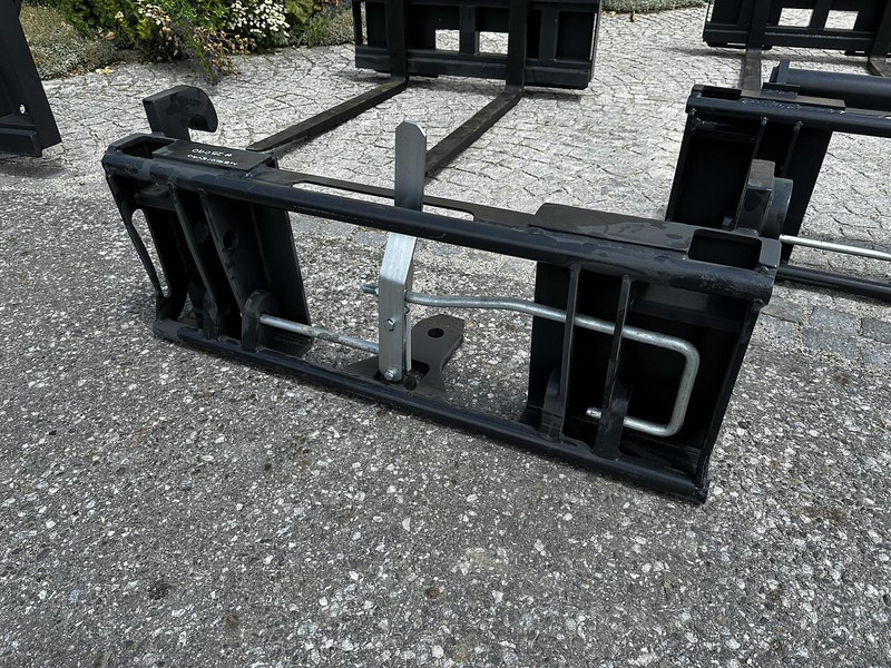 Big Adapter Merlo passend zu Euro Aufnahme - Навесное оборудование: фото 1 Big Adapter Merlo passend zu Euro Aufnahme - Навесное оборудование: фото 1