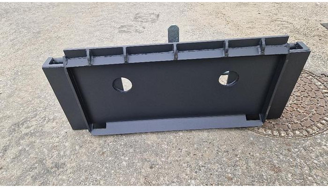Big Bobcat 90 cm Adapter mit Euro Aufnahme - Навесное оборудование: фото 2 Big Bobcat 90 cm Adapter mit Euro Aufnahme - Навесное оборудование: фото 2