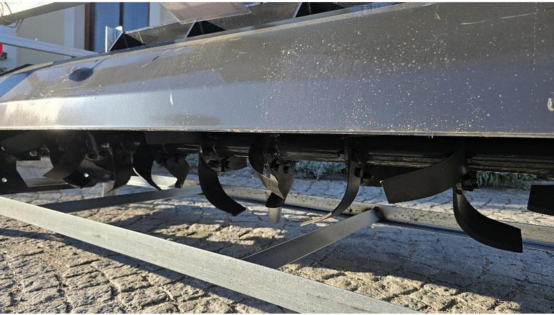 Wolverine Anbaufräse mit Bobcat 115cm Aufnahme TL-12-73 W - Навесное оборудование: фото 2 Wolverine Anbaufräse mit Bobcat 115cm Aufnahme TL-12-73 W - Навесное оборудование: фото 2