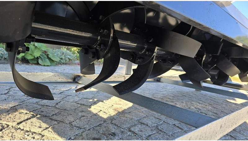 Wolverine Anbaufräse mit Bobcat 115cm Aufnahme TL-12-73 W - Навесное оборудование: фото 3 Wolverine Anbaufräse mit Bobcat 115cm Aufnahme TL-12-73 W - Навесное оборудование: фото 3