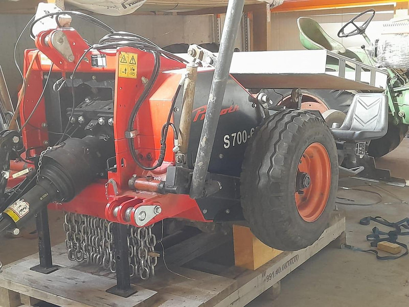 Prinoth S700-65 Streifenfräse - Техника для обработки почвы: фото 1 Prinoth S700-65 Streifenfräse - Техника для обработки почвы: фото 1