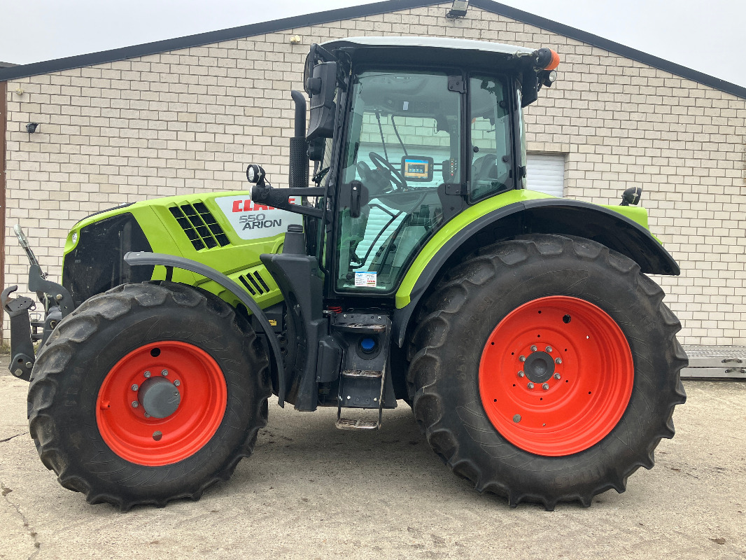 Трактор CLAAS Arion 550: фото 11
