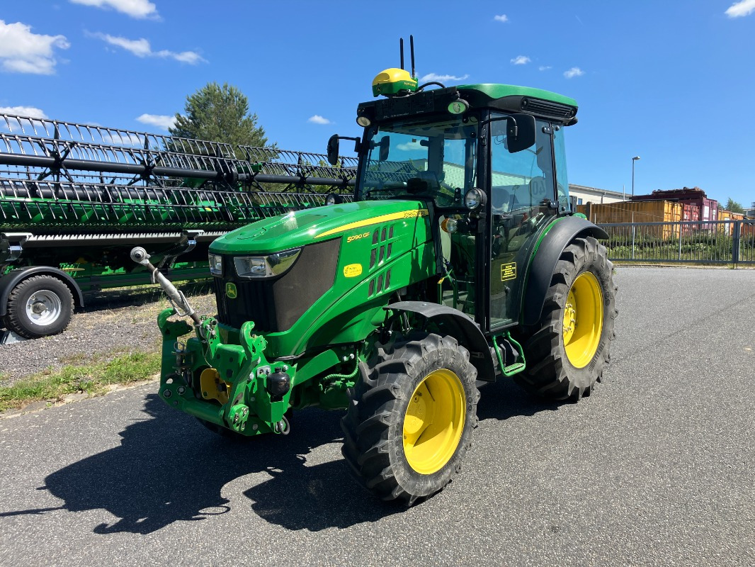 John Deere 5090GF mit RTK- Lenksystem/ FKH/FZW - Трактор: фото 1 John Deere 5090GF mit RTK- Lenksystem/ FKH/FZW - Трактор: фото 1