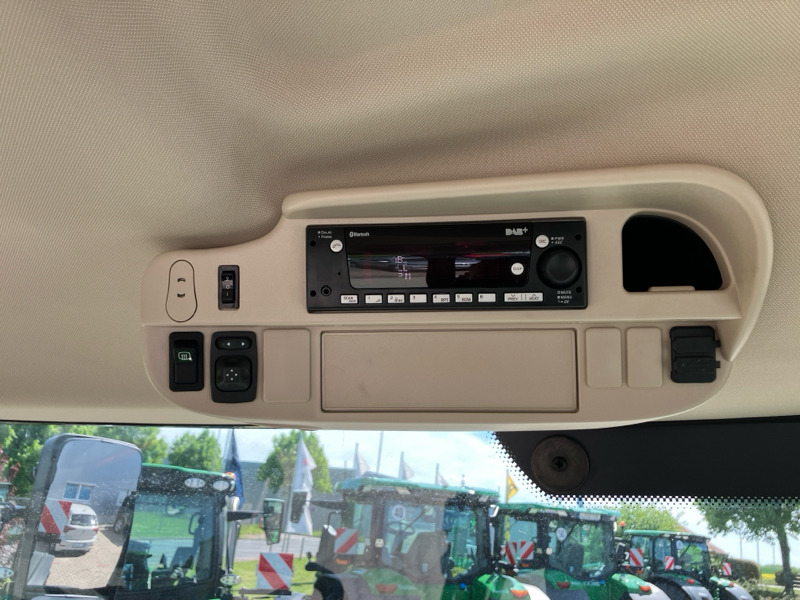 John Deere 6R215/ Garantie bis April 2027 - Трактор: фото 2 John Deere 6R215/ Garantie bis April 2027 - Трактор: фото 2