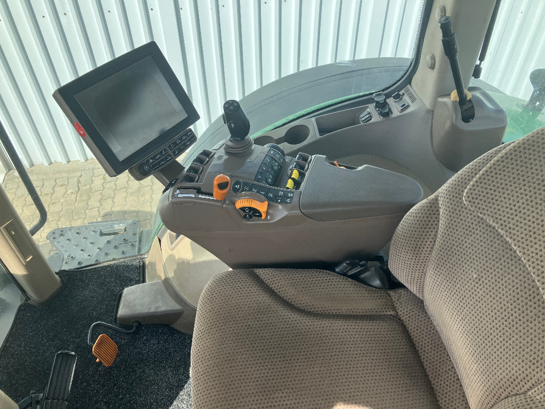 John Deere 7270R - Трактор: фото 2 John Deere 7270R - Трактор: фото 2