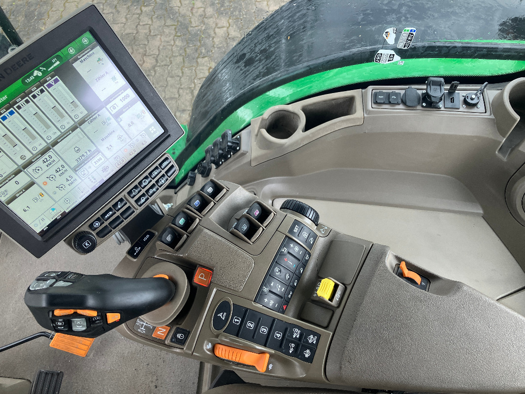 John Deere 8R370 - Трактор: фото 3 John Deere 8R370 - Трактор: фото 3