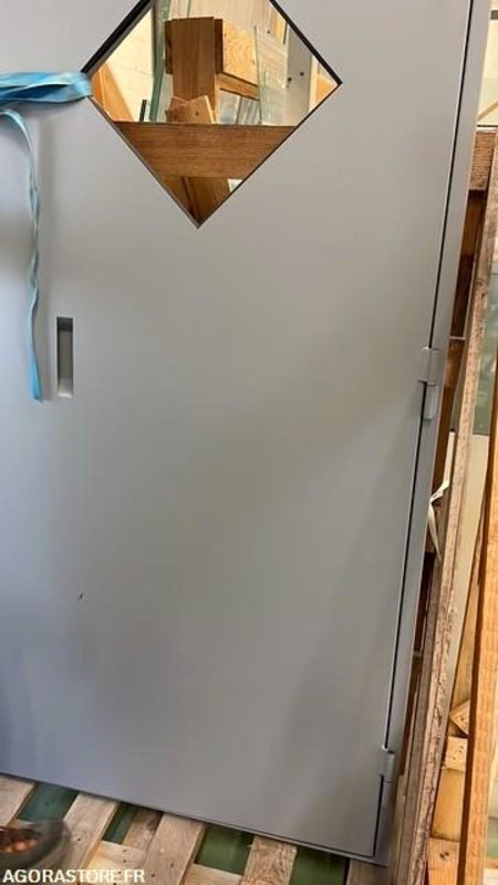 2 portes de service neuve et complete - Инструмент/ Оборудование: фото 2 2 portes de service neuve et complete - Инструмент/ Оборудование: фото 2