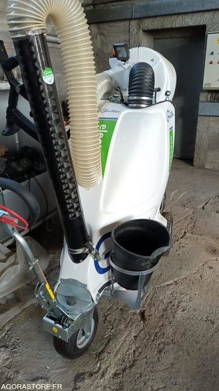 ASPIRATEUR DE VOIERIE GLOUTON - Садовое оборудование: фото 1 ASPIRATEUR DE VOIERIE GLOUTON - Садовое оборудование: фото 1