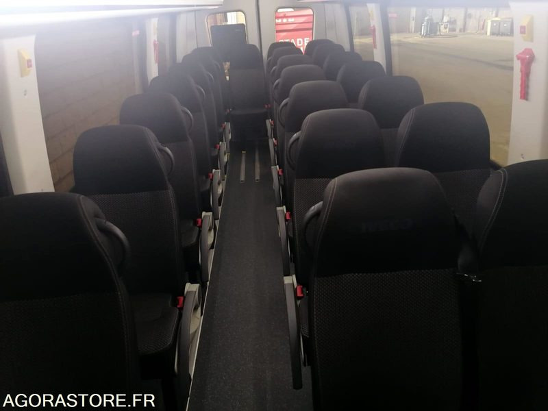 AUTOCAR IVECO 22 PLACES / 1ERE MAIN / BVA /  135467 KM ORIGINE - Туристический автобус: фото 5 AUTOCAR IVECO 22 PLACES / 1ERE MAIN / BVA /  135467 KM ORIGINE - Туристический автобус: фото 5