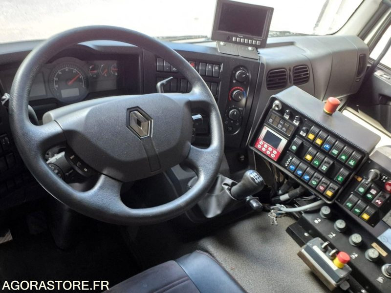 BALAYEUSE SEMAT ET CHASSIS RENAULT 2018 - 64104 - Подметально-уборочная машина: фото 5 BALAYEUSE SEMAT ET CHASSIS RENAULT 2018 - 64104 - Подметально-уборочная машина: фото 5